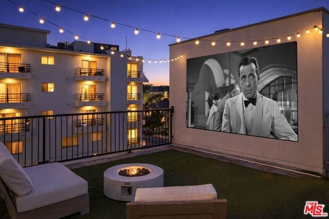 108 S Croft Avenue 103, Los Angeles, CA 90048