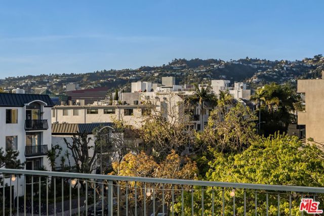 108 S Croft Avenue 103, Los Angeles, CA 90048