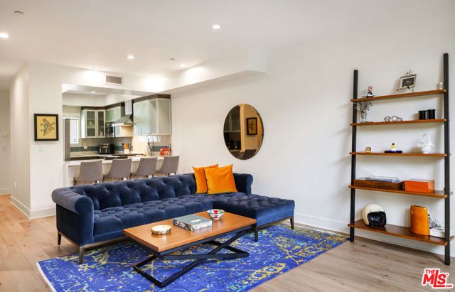 108 S Croft Avenue 103, Los Angeles, CA 90048