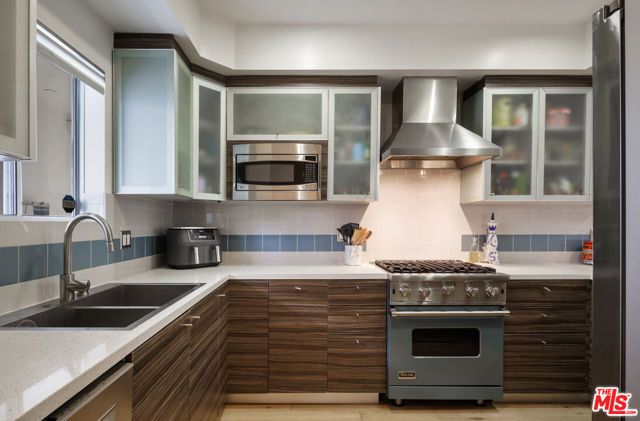 108 S Croft Avenue 103, Los Angeles, CA 90048