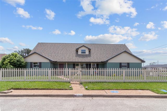 5525 Ibis Drive, Galveston, TX 77551