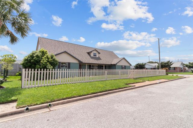 5525 Ibis Drive, Galveston, TX 77551