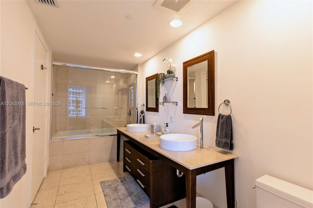 475 Brickell Avenue 4511, Miami, FL 33131