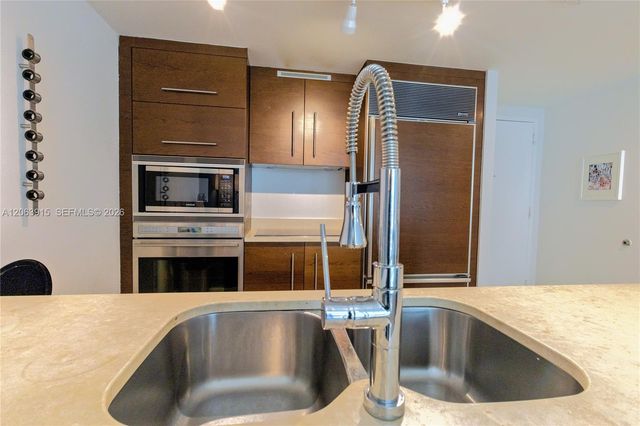 475 Brickell Avenue 4511, Miami, FL 33131