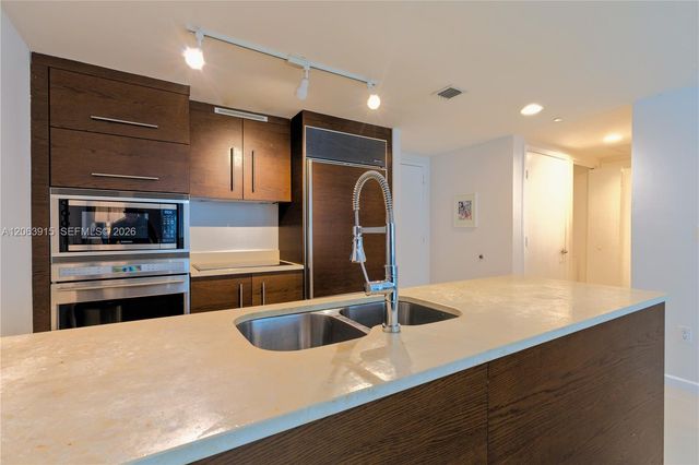 475 Brickell Avenue 4511, Miami, FL 33131