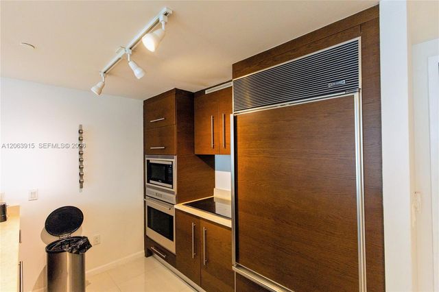 475 Brickell Avenue 4511, Miami, FL 33131