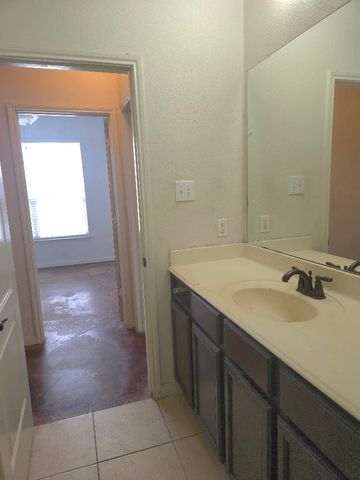 308 Kaylee Way, Red Oak, TX 75154