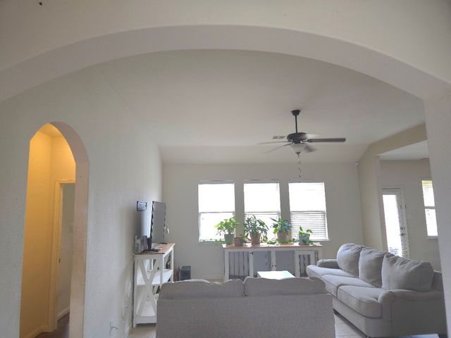 308 Kaylee Way, Red Oak, TX 75154