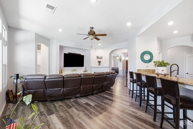 15304 Anita Catrina Court, Bakersfield, CA 93314