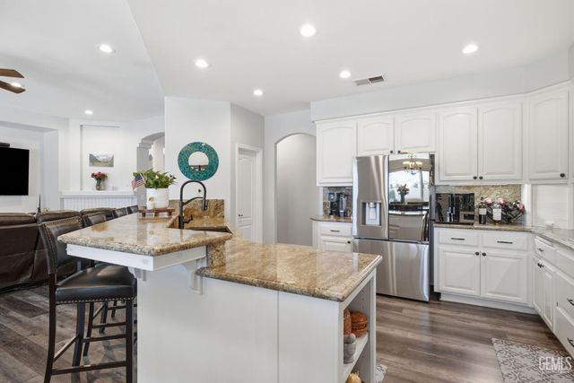 15304 Anita Catrina Court, Bakersfield, CA 93314