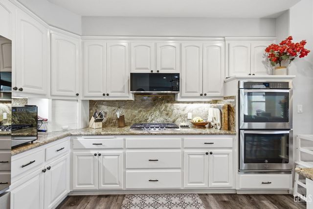 15304 Anita Catrina Court, Bakersfield, CA 93314