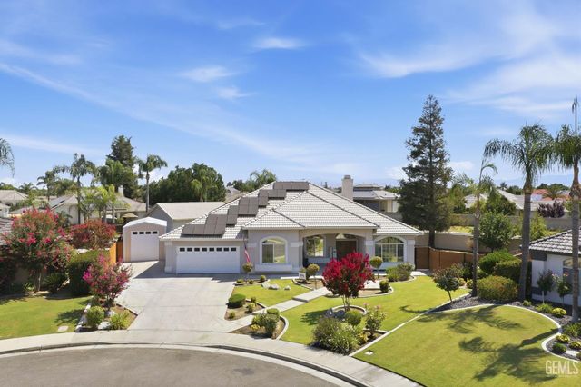 15304 Anita Catrina Court, Bakersfield, CA 93314