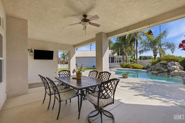 15304 Anita Catrina Court, Bakersfield, CA 93314