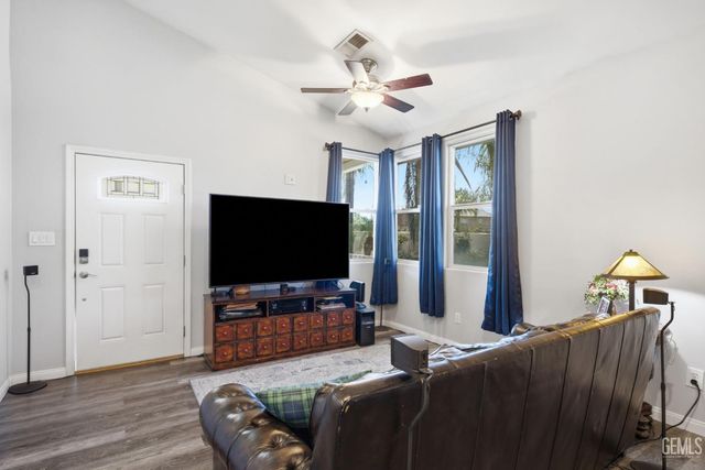 15304 Anita Catrina Court, Bakersfield, CA 93314