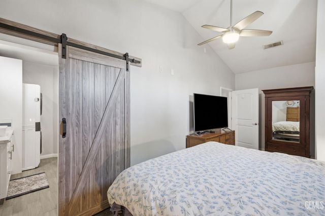 15304 Anita Catrina Court, Bakersfield, CA 93314