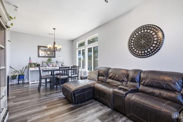 15304 Anita Catrina Court, Bakersfield, CA 93314
