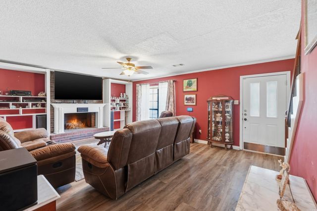 612 Dogwood Meadows Lane, Austin, AR 72007