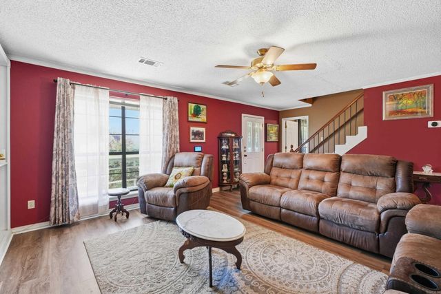 612 Dogwood Meadows Lane, Austin, AR 72007