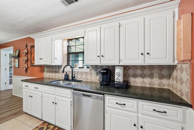 612 Dogwood Meadows Lane, Austin, AR 72007