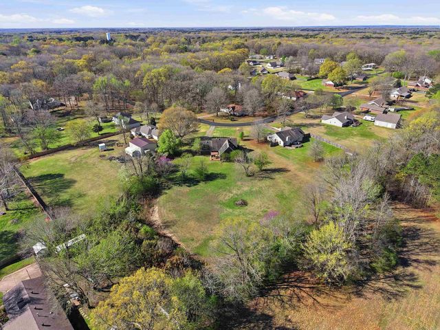 612 Dogwood Meadows Lane, Austin, AR 72007