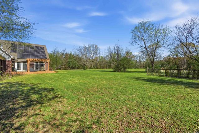 612 Dogwood Meadows Lane, Austin, AR 72007