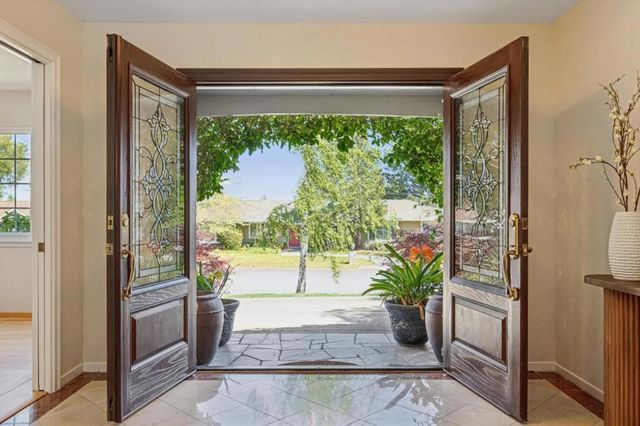 13841 Malcom Avenue, Saratoga, CA 95070