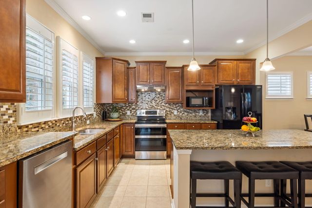 547 Sea Foam Street, Summerville, SC 29486