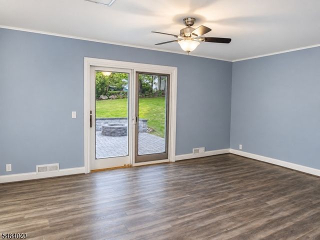 7 Crossbrook Ln, West Caldwell Twp., NJ 07006