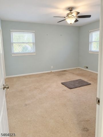 7 Crossbrook Ln, West Caldwell Twp., NJ 07006