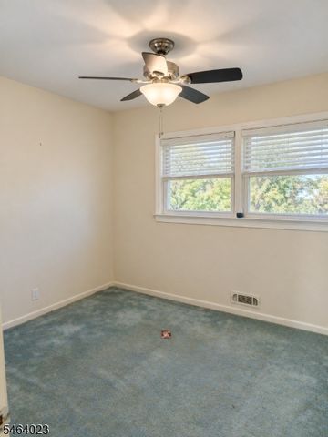 7 Crossbrook Ln, West Caldwell Twp., NJ 07006