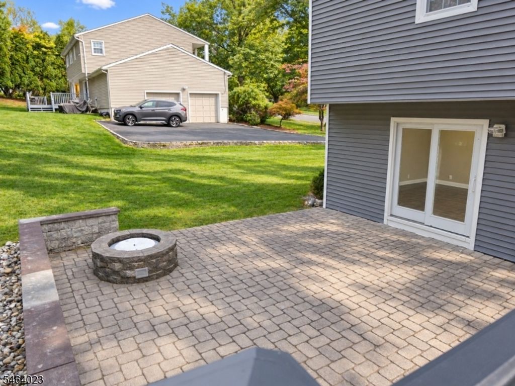 7 Crossbrook Ln, West Caldwell Twp., NJ 07006 — photo 5