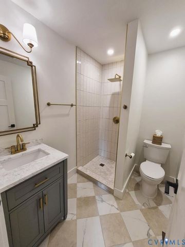 235 Country Club Rd, Charlotte Courthouse, VA 23947