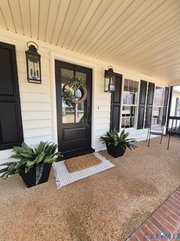 235 Country Club Rd, Charlotte Courthouse, VA 23947