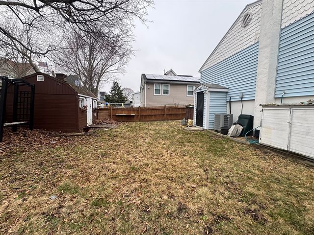 89 Cleveland St, Malden, MA 02148