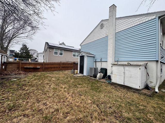 89 Cleveland St, Malden, MA 02148