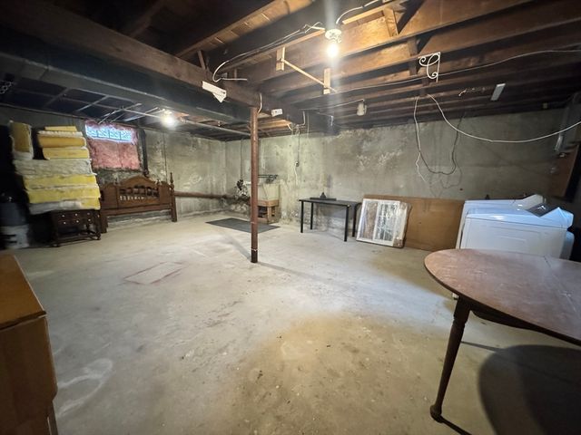 89 Cleveland St, Malden, MA 02148