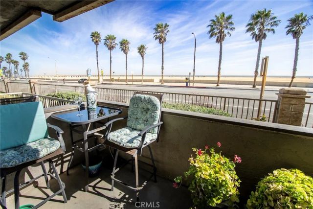 275 E Surfside, Port Hueneme, CA 93041