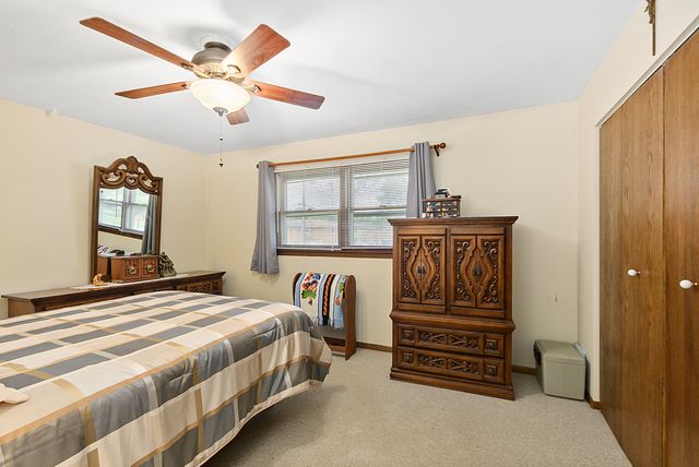 3700 W 120th Place, Alsip, IL 60803