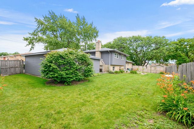 3700 W 120th Place, Alsip, IL 60803