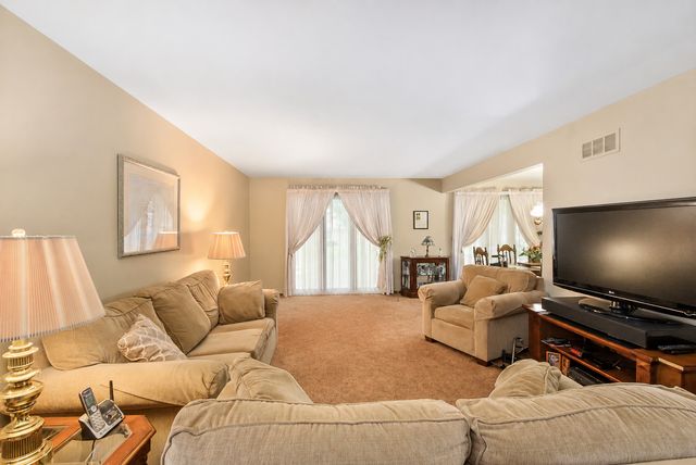 3700 W 120th Place, Alsip, IL 60803