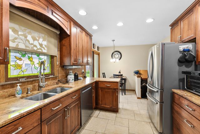 3700 W 120th Place, Alsip, IL 60803