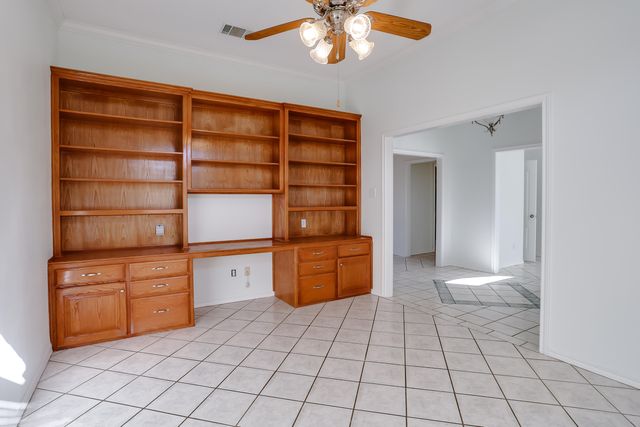 7807 Prentiss Avenue, Lubbock, TX 79424