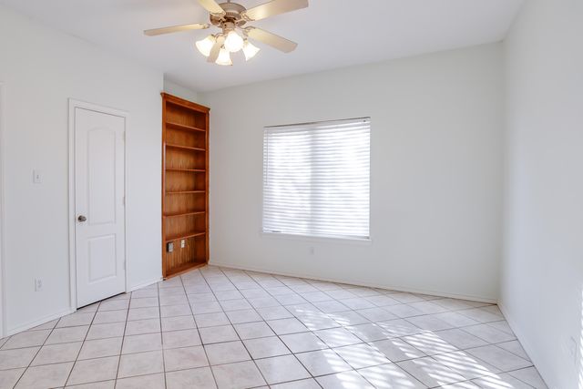 7807 Prentiss Avenue, Lubbock, TX 79424