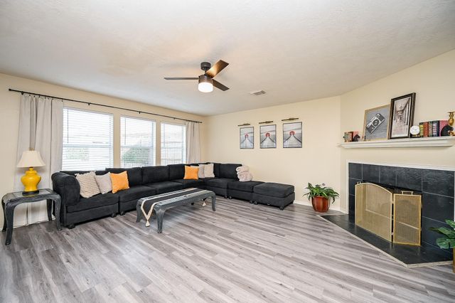 12122 Lucky Meadow Drive, Tomball, TX 77375