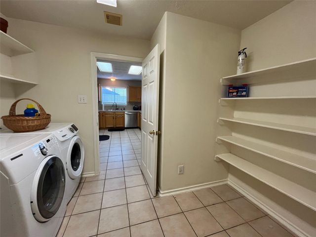 12122 Lucky Meadow Drive, Tomball, TX 77375