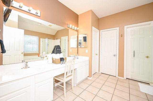 12122 Lucky Meadow Drive, Tomball, TX 77375