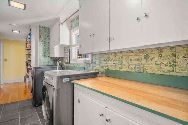 96 Hudson Rd, Sudbury, MA 01776