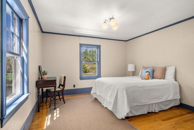 96 Hudson Rd, Sudbury, MA 01776