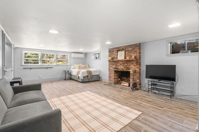 96 Hudson Rd, Sudbury, MA 01776
