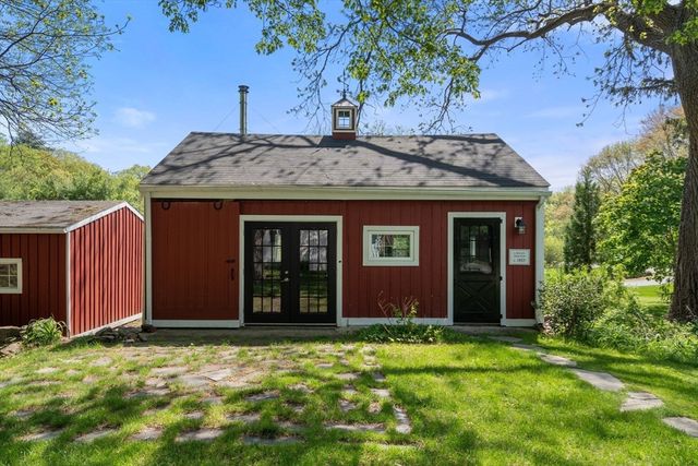 96 Hudson Rd, Sudbury, MA 01776